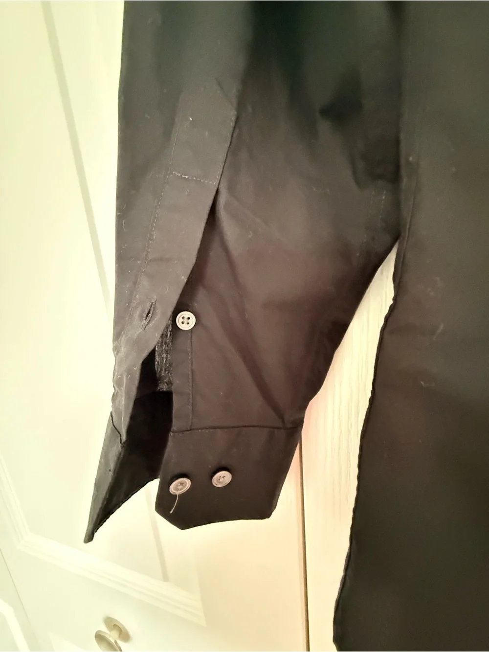 NWOT Banana Republic Men's Athletic Fit Wrinkle Resistant Black Shirt, M